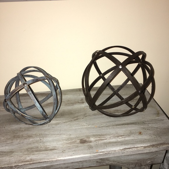 Other - Handmade Decorative Wooden Orbs Other - Handmade Decorative Wooden Orbs